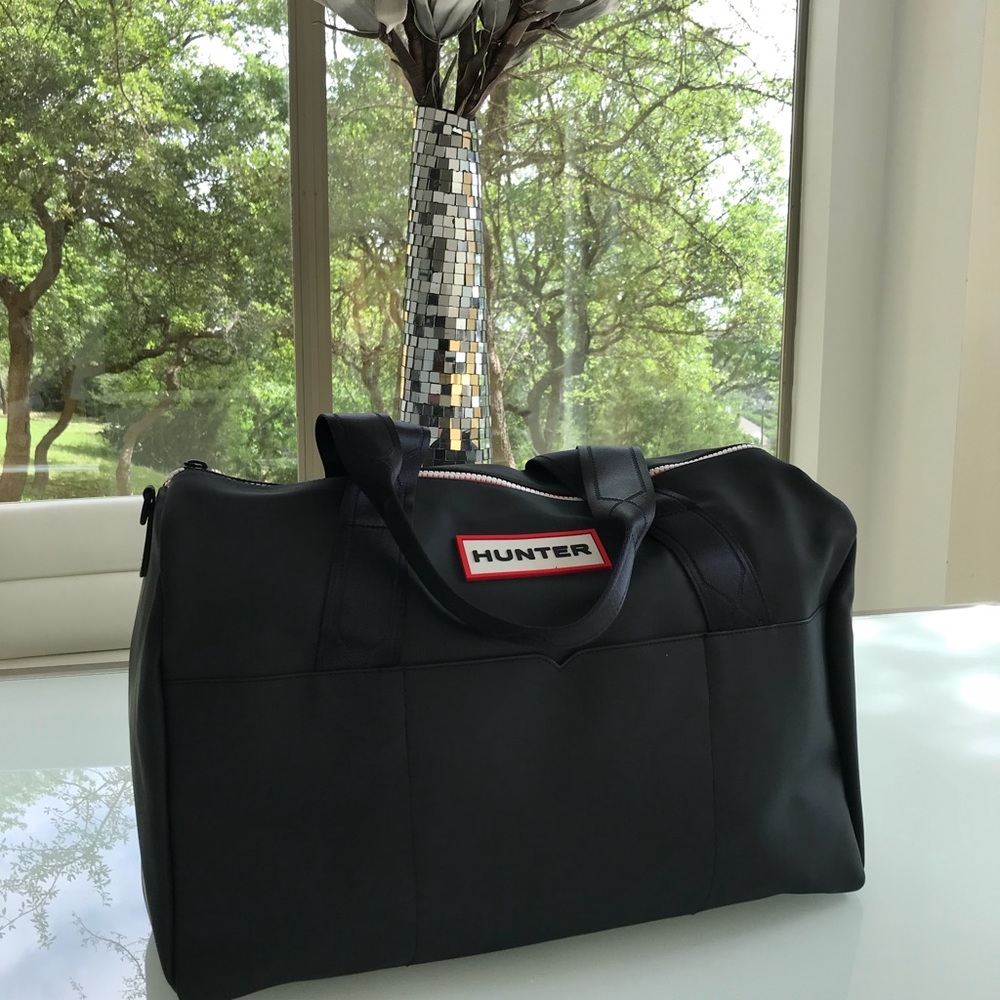 Hunter black duffle